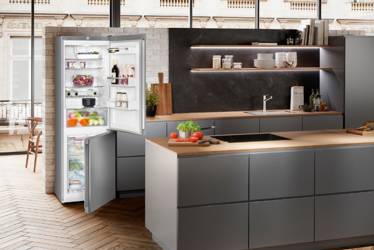 Liebherr CNel 4313 отдельностоящий комбинированный холодильник