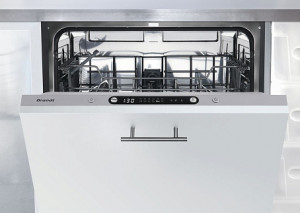 Brandt DWJ127DS встраиваемая посудомоечная машина